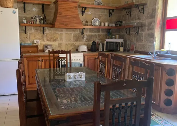 Manuel's Farmhouse Tatil Evi Kerċem